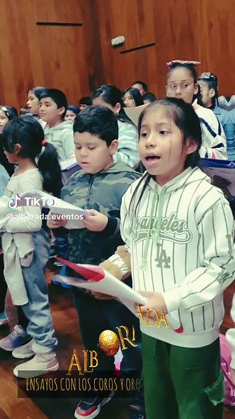 Sinfonico Alborada en el Gran Teatro Nacional de Perú