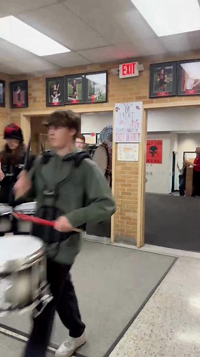 Here come the Toppers! CHS girls cross country is heading to the state championship cross country meet! #WeAreChardon #TopperUp | Chardon Local Schools