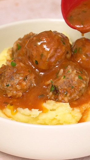 Porcupine Meatballs – tender beef meatballs with rice “quills,” baked in tomato sauce until saucy, cozy, and totally nostalgic! Recipe link in comments 👇👇 | JoCooks