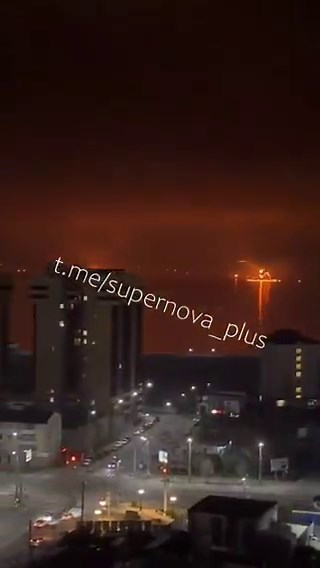 Tonight, Russian air defenses were unable to protect their key oil export terminal of Sheskharis, capacity 1-1.2 million barrels of crude oil/day in the port of Novorossiysk.And this is while their Baltic export terminals 2000km away also continue to burn.