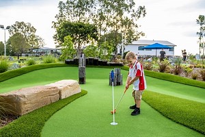 Meadowbrook Mini Golf | Must Do Brisbane