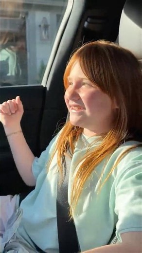Adley knows ALL the words!! jammin to one of her favorites: Justin Bieber's "Baby!"
