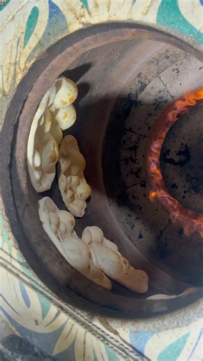 Incredible Tandoori Roti Making Skills 😱 #rotimaking #streetfood #shorts