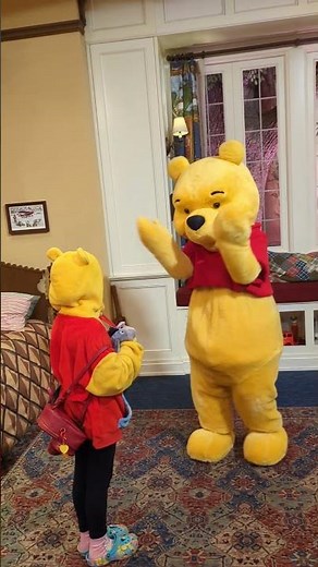 Mini Pooh Meets Big Pooh at Disney World 🐻🍯✨#disneyworld #disneymagic #epcot #disney #pooh