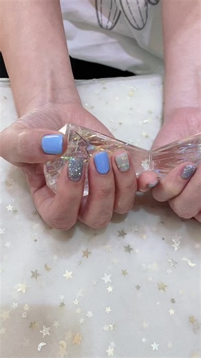 🐠💦🥥✨สีฟ้า baby blue สีสวยซอฟต์ มือดูผ่องละมุน✨🥥💦🐠 ……………………………………………………………........... ✨🎉Member Package 🎉✨ 💅🏻5,000 ได้ 6,000 แถมทาสีเจลมือหรือเท้า 🧖🏻‍♀️10,000 ได้ 12,000 แถมสปามือ-เท้า ทาสีเจลมือหรือเท้า 🥰 20,000 ได้ 25,000 แถมสปามือ-เท้า ทาสีเจลมือและเท้า 🍒30,000 ได้ 40,000 แถมสปามือ-เท้า 3 ครั้ง *เงื่อนไขหมดอายุ 1 ปี นับจากวันซื้อแพ็คเก็จ …………………………………………………………………………. 💅🏻 ร้าน Kelly Nail&Spa 📍โครงการ MarKet Place กรุงเทพกรีฑา Google Map: https://url.in.th/DWNMB 🕑 เปิดทุกวัน 10.3