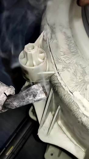 Cleaning a Car Component: Step-by-Step Guide