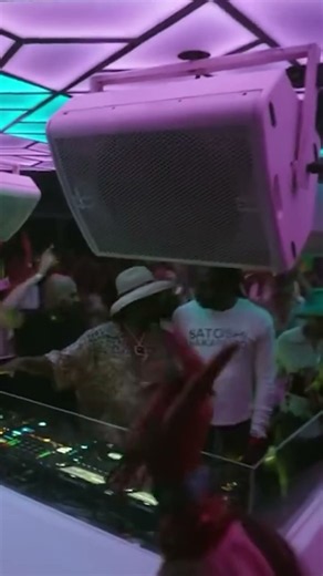 wyclef jean by day, dj afrikali jean by night 🎧