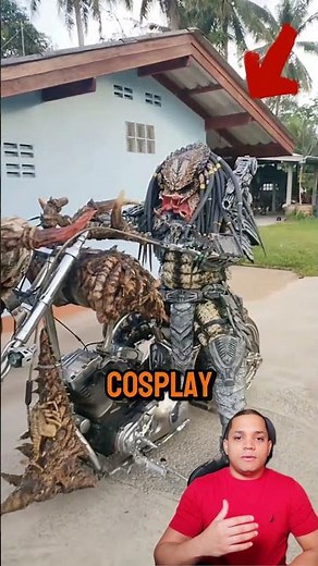Predator Cosplay: Epic Details and Total Realism 👾🔥 #CosplayPredator #GeekCulture