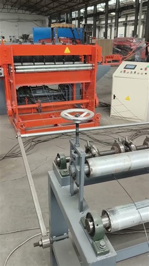 Amazing Fast Wire Mesh Welding Process! ⚡️ Industrial Automation in Action