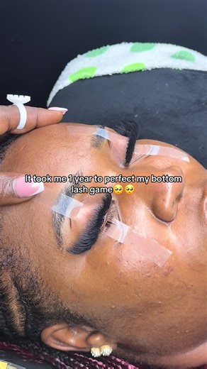 Perfect Your Bottom Lash Technique with These Tips