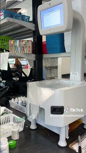 The Eyecon Makes Counting Pills Easy