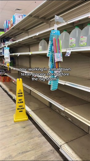 lines were DOWN around the isles #fyp #texas #weather #winterstorm | texas weather