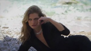 Discover Messika's behind the scene new ad campaign featuring Malgosia Bela by Mikael Jansson in Italy. | Messika