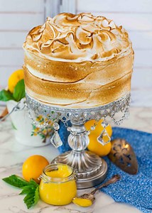 Lemon Meringue Cake Recipe (video)