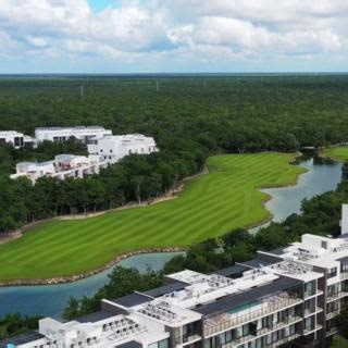 PGA Riviera Maya at Tulum Country Club boasts an affiliated PGA course, featuring challenging fairways and breathtaking views. Come and elevate your game today! A place to #PlayGolf🏌🏻‍♂️ | Tulum Country Club