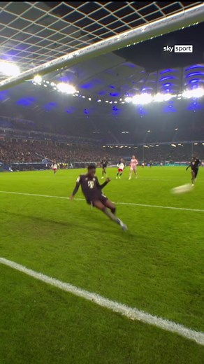 Alphonso Davies Shines in Bundesliga Match Highlights