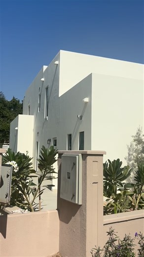 63K views · 89 comments | House hunting in Dubai continues in Arabian Ranche 1 with @3sadubai @charliemoxom | Emily Rose Ross | Facebook