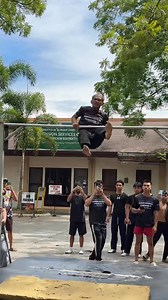 10K views · 277 reactions | Old man calisthenics 勞 #calisthenics #oldman #freestyle | Raff calisthenics | Facebook