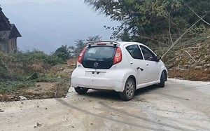 湖北车神挑战连续弯道漂移，比亚迪F0娇小的身躯怎么受得了？