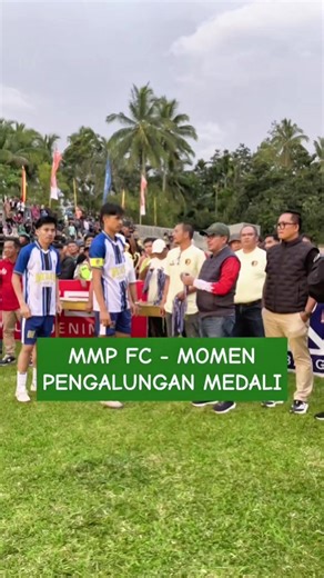 Momen Pengalungan Medali MMP FC Juara Jordus Cup XXII
