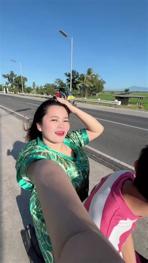 Pwedi naman pala gawin to ng walang bulaklak 😂 #pyramid #trend