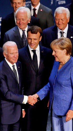 America’s Global Power Decline Explained: Debt, Military Overstretch, and Lost Influence[