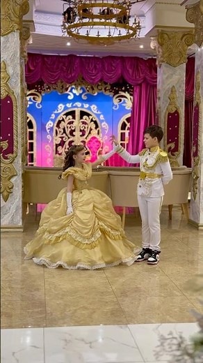 Dancing🩷#disneyprincess #princess #princessbelle #beautyandthebeast #belle #dancing #cosplay #fup