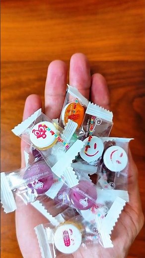 Satisfying Wrapped Emoji Candy crush! 🍬🙂🔨 #DarkASMR #OddlySatisfying #CrinkleASMR