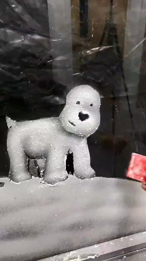 752K views · 14K reactions | Snow Graffiti Tutorial How to spray the Snow Dog. Created using a 500ml can of snow graffiti spray. #Christmas #tutorial #diy | Snow Graffiti | Facebook