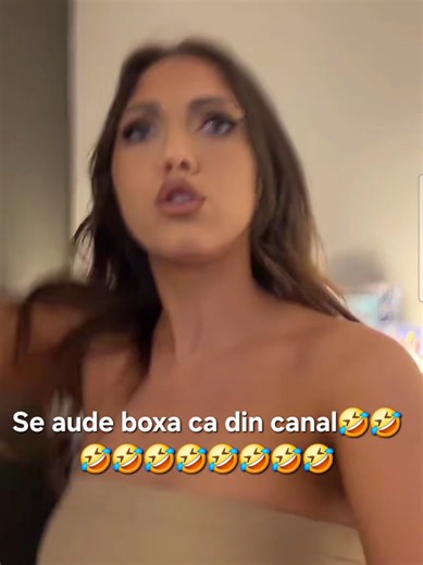 Experience Lucia's Live Performance!