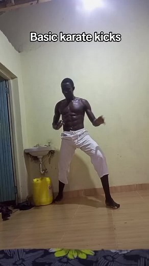 Basic karate kicks#karate #karetekid #shotokan #kenyantiktok🇰🇪 #martialarts #mmafighter #MMA #karatecombat #sharelove #kenyattauniversity #kenyantiktok #kenyattamarket #kenyattauniversitytiktok #viralvideo #fyp #trending