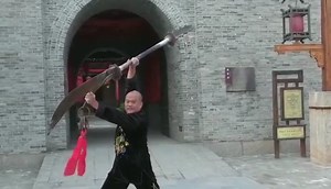 17K views · 501 reactions | Do you like smashing out a few bench presses as part of your strength training? How about combining your weight training with your kung fu forms? | Kung-fu Kingdom | Facebook