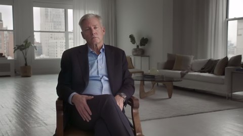 Predators: Official Trailer