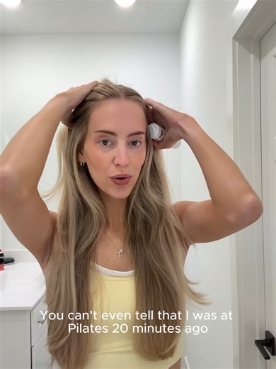 back to back plans this weekend? Sky Lift understood the assignment ✨ ✨ absorbs oil ✨ refreshes roots ✨ brings the volume back go from pilates to brunch in no time #dryshampoo#volumeboost#hairreview#matcha #dryshampoo #volumeroutine