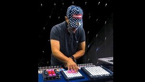 ¡Hola a todos! Aqui DJ mix de la canción "Pepas", una pista que sin duda los hará moverse y gozar toda la noche. Así que, si estás buscando una buena vibra y la música perfecta para sacudirte el estrés de la semana, ¡únete a mí y prepárate para bailar! ¡Te espero en la pista de baile! #DJ #música #Pepas #fiesta #diversión #baile #nochedeclub. | Mamajuana Musica