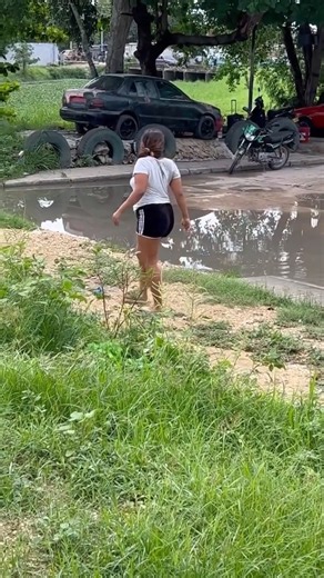 936K views · 10K reactions | Moita boa de mira #humor #pranks #funnyprank #Funny #risadas #funnyvideo #pranksvideos | Pegadinhas Topper | Facebook