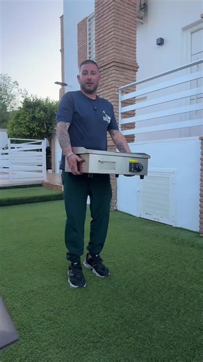 Donde la pongas te va a quedar estupenda esta plancha para hacer buena carne #planchaelectrica #barbacoa #jardin #verano #cocinaexterior