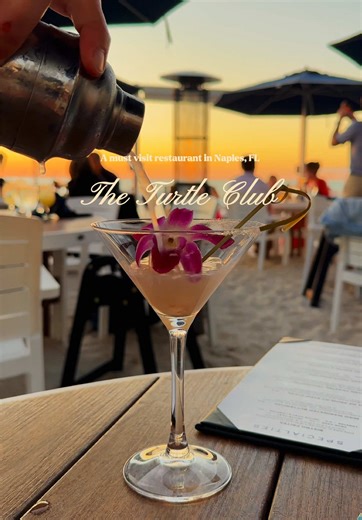 The Turtle Club: Unmatched Dining in Naples, Florida