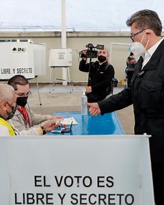 117K views · 6.7K reactions | Profundizar el proceso democrático que vive México es tarea de todas y todos. Por primera vez en la historia de nuestro país tenemos un instrumento constitucional para revocar el mandato presidencial; ejerzámoslo. #RevocaciónDeMandato | Ricardo Monreal A. | Facebook