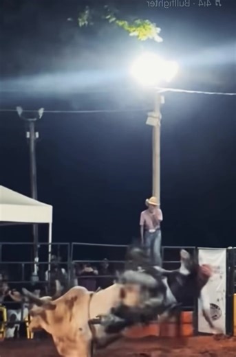 Lopaka (@mrsurfdance)’s videos with Roundabout (2008 Remaster) - Yes