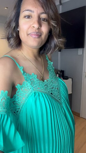 Ok so this is Option 2….Tell me what you think about this dress??? Please have a look at Option 1 aswell😎😎 I’ll put option 3 up in a bit🌸🌸🌸🌸 I’m not too sure about this dress🙈🙈🙈🙈 #nataliesastyleforeverystory | Natalie's