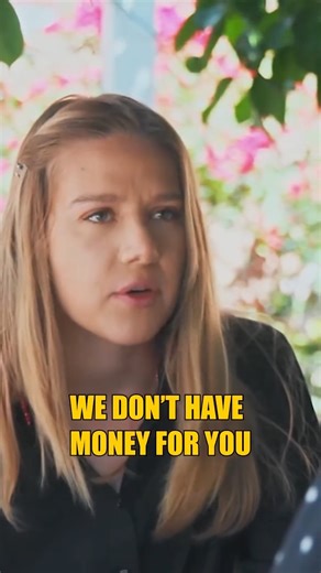 This Restaurant Hostess Is Horrible_MDRP | Buzzer Beater