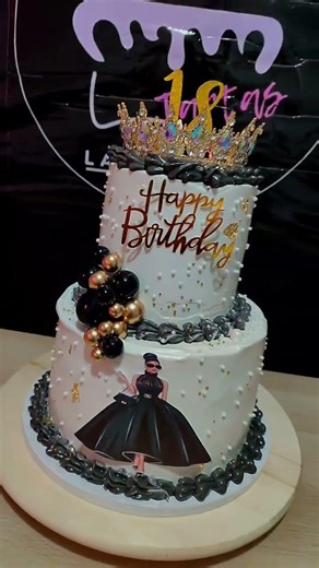 Dominican sponge cake filled with dulce de leche and meringue. Elegantly decorated with a crown a...