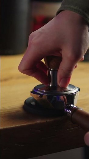 Making An Espresso With The Lelit Bianca V3