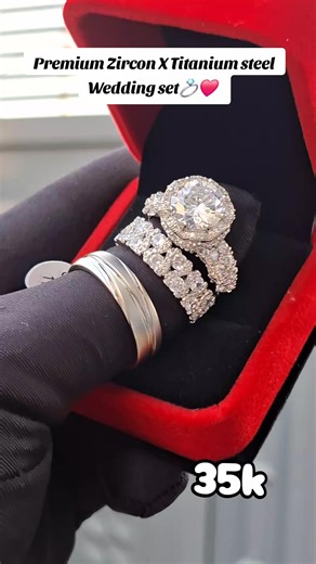 Premium Wedding Ring Sets Available in Lagos