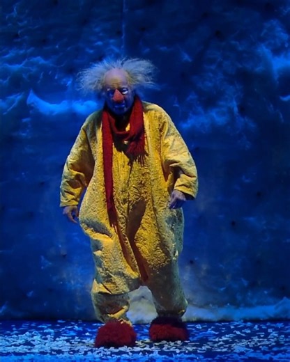 The multi award-winning international sensation comes to RICHMOND - the only London dates of it's UK tour. A truly unique theatrical adventure, filled with heart, humour & stunning spectacle ❄️  Wed 5 - Sun 9 Nov  https://atgtix.co/4pVvaZx | Richmond Theatre | Facebook