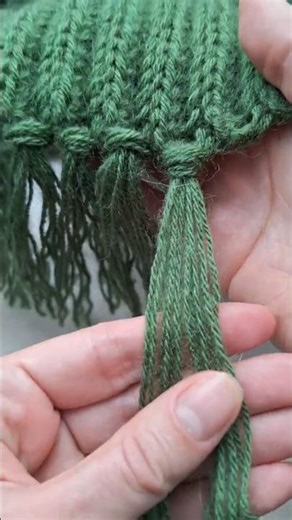 How to add fringes to a scarf