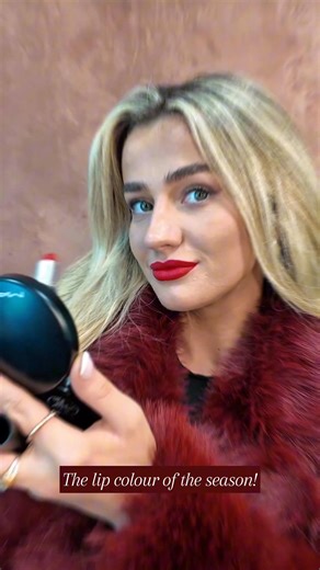 It’s the lip combo of the season…🎄 💋MAC Ruby Woo Lip Pencil 💋MAC Ruby Woo Lipstick Pick up your makeup must-haves at at Dublin & Cork Airport Duty Free and enjoy savings of at least 15%!🛍️✈️ #DublinCorkAirportDutyFree #MAC #MACcosmetics #Redlip #Lipstick | Dublin and Cork Duty Free