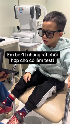 Test thị giác lập thể (Stereopsis test) 👁️👁️ Thị giác lập thể là khả năng cảm nhận chiều sâu nhờ hai mắt phối hợp. Đây là test quan trọng để đánh giá hợp thị và chức năng thị giác hai mắt, đặc biệt ở trẻ em, bệnh nhân lác và nhược thị. #phuongkhucxa #stereopsis #thigiaclapthe #orthok #tậtkhúcxạ