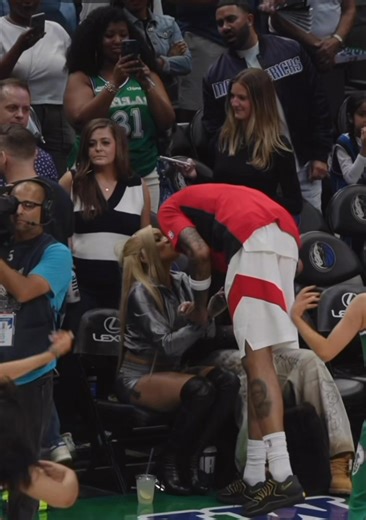 Jean jacket mad back there 🤣🤣GloRilla and Brandon Ingram with a handshake and kiss after the game last night! #glorilla #explorepage #followersreelsfypシ゚viralシfypシ゚viralシ #fyp #highlight | Niesha Kinnard-Taylor
